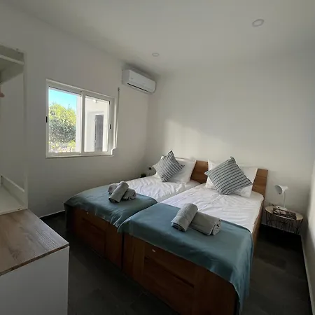 Apartment Ocean View By Charmes C