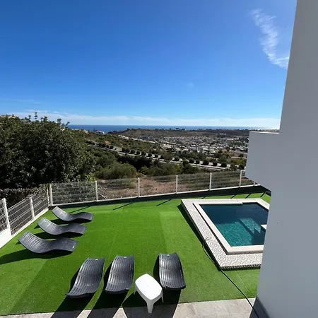 Ocean View By Charmes C * البوفيرا